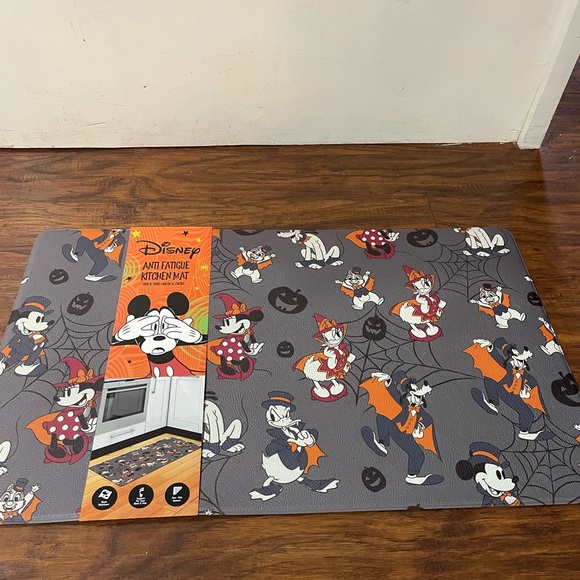 Disney Holiday Disneys Mickey And Friends Halloween Antifatigue